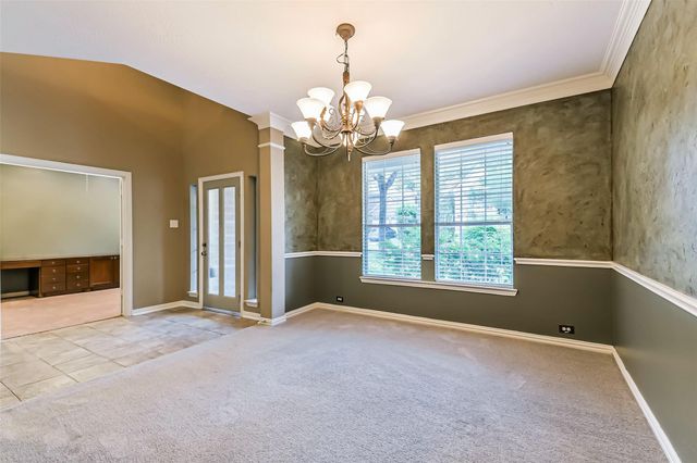 15 Filigree Pines Place, The Woodlands, TX 77382