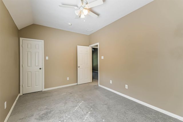 15 Filigree Pines Place, The Woodlands, TX 77382