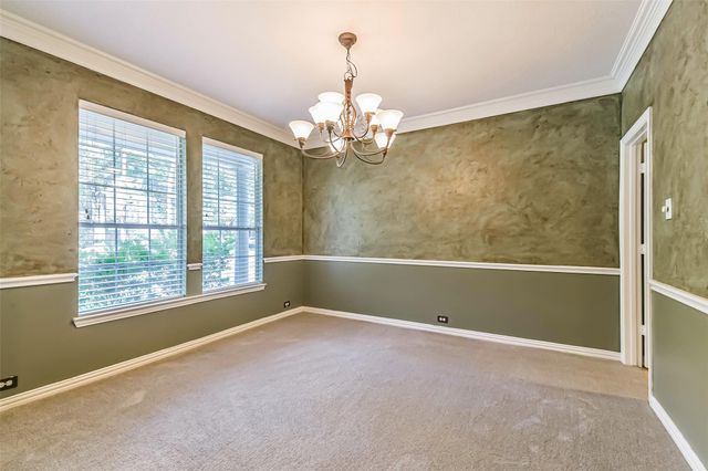 15 Filigree Pines Place, The Woodlands, TX 77382