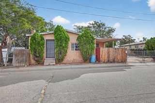 2226 John Street, Albuquerque, NM 87102