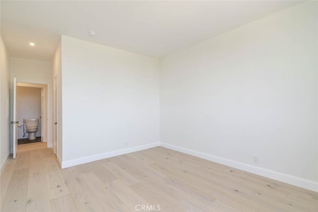 1305 N Columbus 208, Glendale, CA 91202