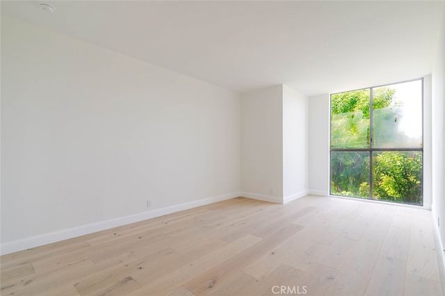 1305 N Columbus 208, Glendale, CA 91202