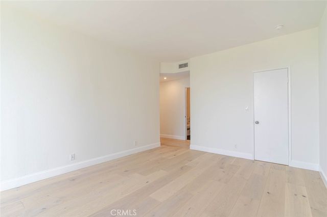 1305 N Columbus 208, Glendale, CA 91202