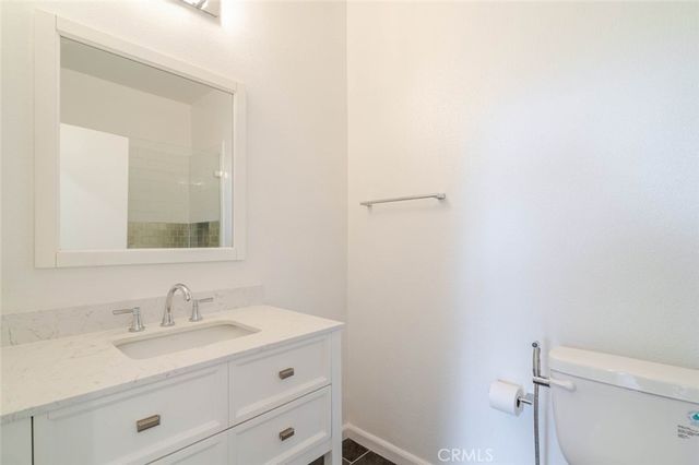 1305 N Columbus 208, Glendale, CA 91202