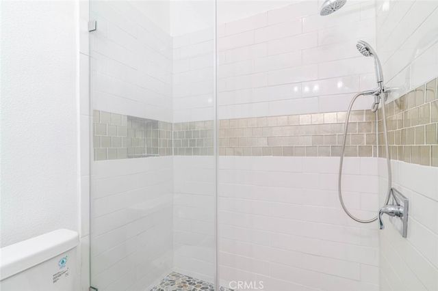 1305 N Columbus 208, Glendale, CA 91202