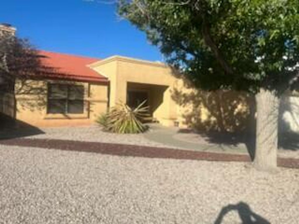 8109 Camino Paisano NW, Albuquerque, NM 87120
