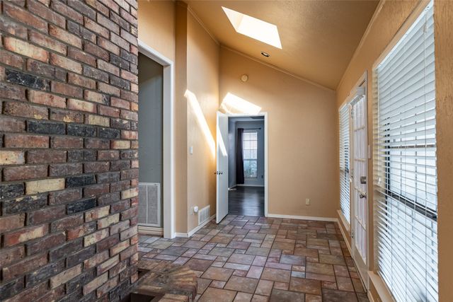 6604 Gretchen Lane, Dallas, TX 75252