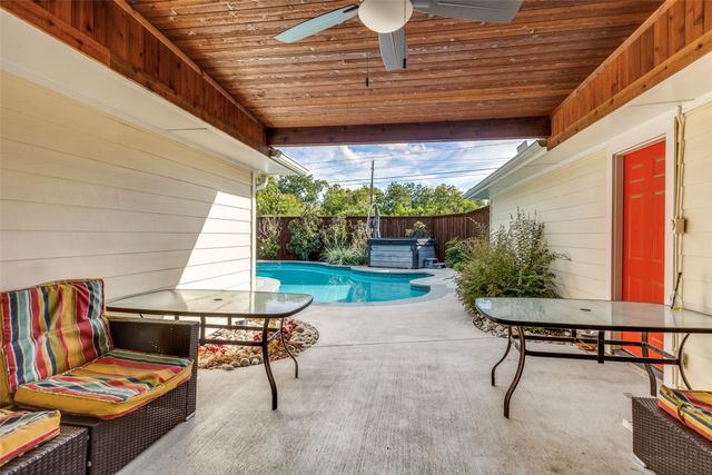 6604 Gretchen Lane, Dallas, TX 75252