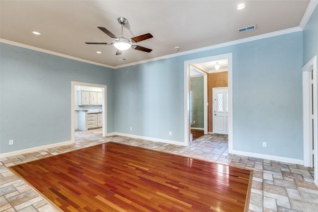 6604 Gretchen Lane, Dallas, TX 75252