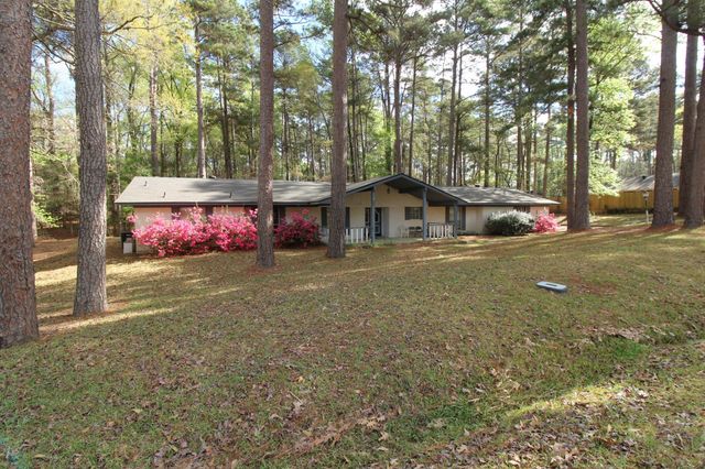 603 Pine Cone Drive, Haughton, LA 71037