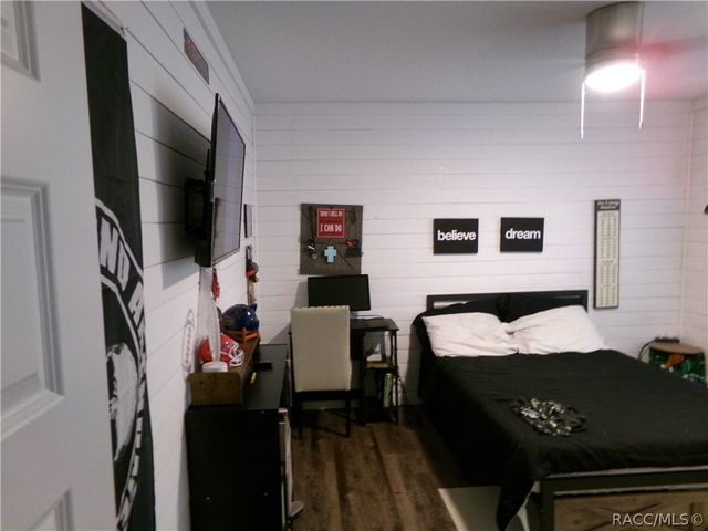 2454 W Riley Drive, Citrus Springs, FL 34434