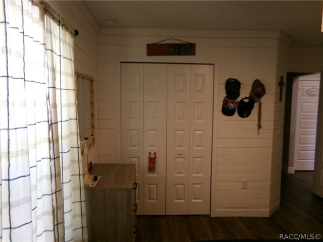 2454 W Riley Drive, Citrus Springs, FL 34434