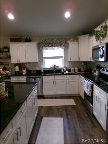 2454 W Riley Drive, Citrus Springs, FL 34434