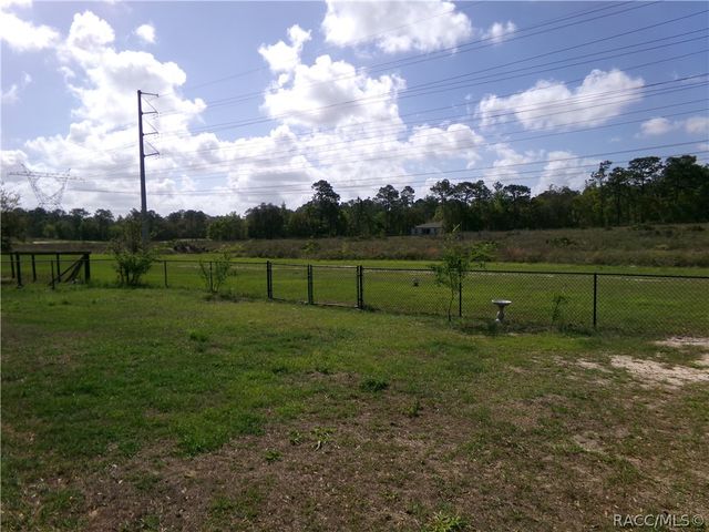 2454 W Riley Drive, Citrus Springs, FL 34434