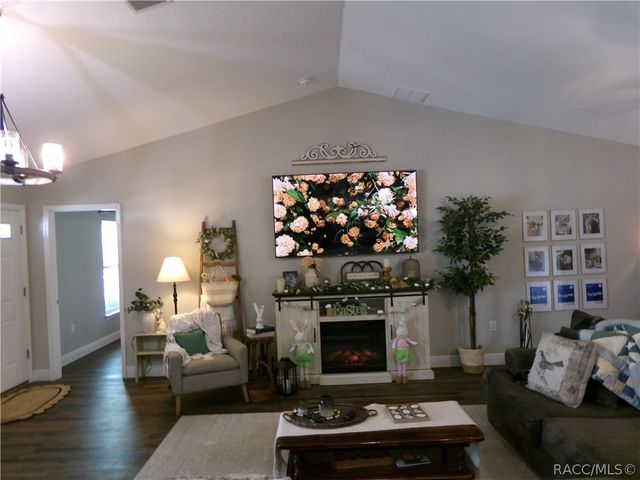 2454 W Riley Drive, Citrus Springs, FL 34434