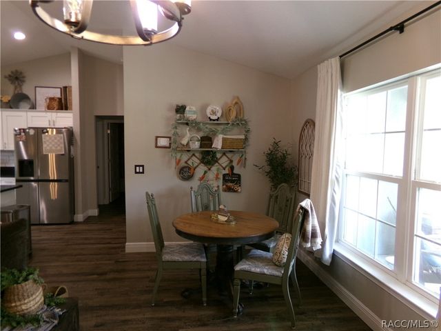 2454 W Riley Drive, Citrus Springs, FL 34434