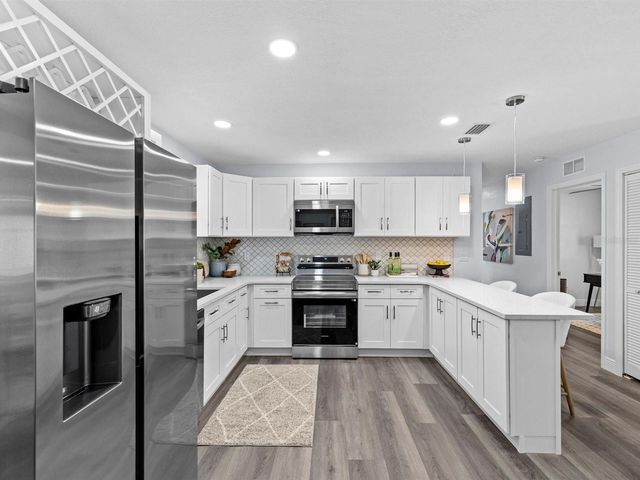 4928 SHETLAND AVENUE, Tampa, FL 33615