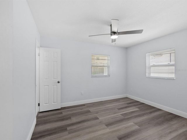 4928 SHETLAND AVENUE, Tampa, FL 33615