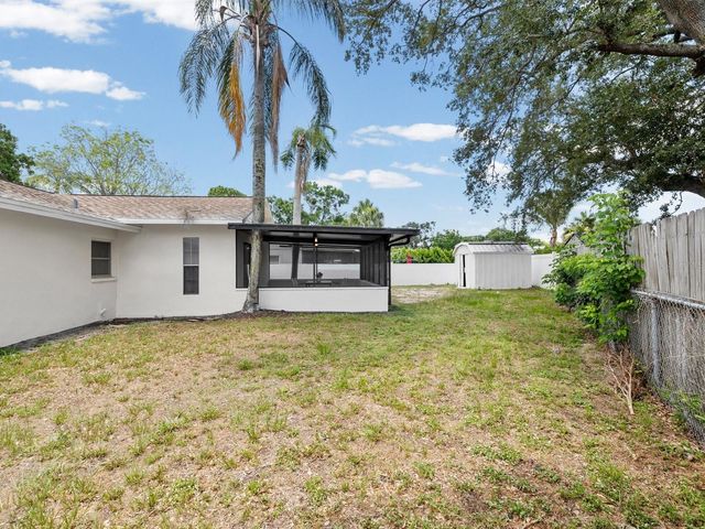 4928 SHETLAND AVENUE, Tampa, FL 33615