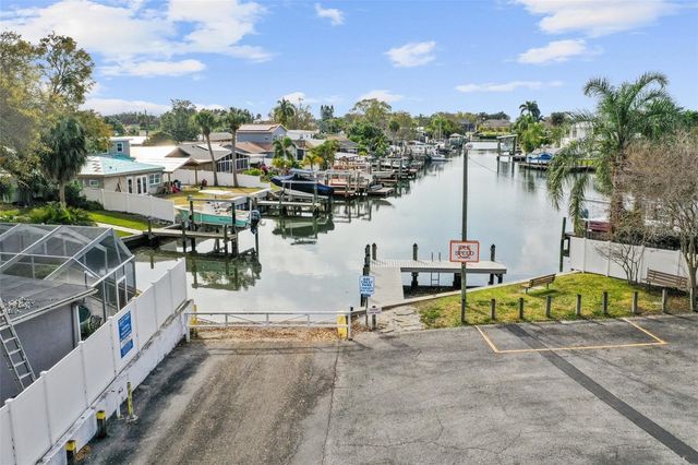 4928 SHETLAND AVENUE, Tampa, FL 33615