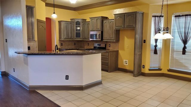 1621 Colonial Drive, Royse City, TX 75189