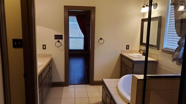 1621 Colonial Drive, Royse City, TX 75189