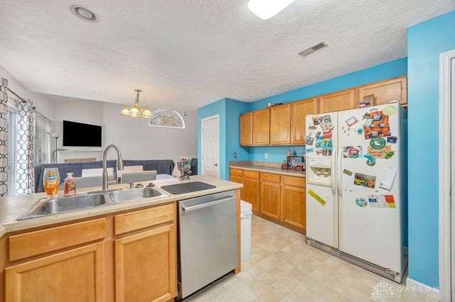 501 Meadowview Place, Trenton, OH 45067