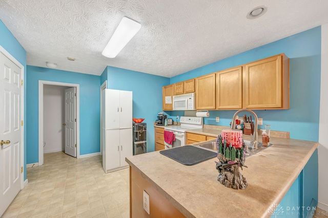 501 Meadowview Place, Trenton, OH 45067