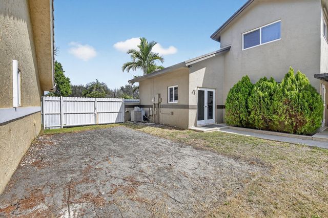 6500 SW 13th Street, Plantation, FL 33317