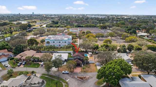 6500 SW 13th Street, Plantation, FL 33317