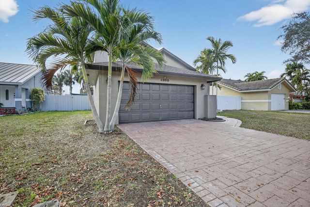 6500 SW 13th Street, Plantation, FL 33317