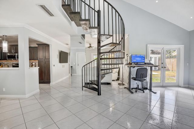 6500 SW 13th Street, Plantation, FL 33317