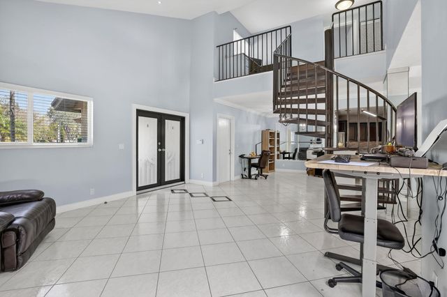 6500 SW 13th Street, Plantation, FL 33317