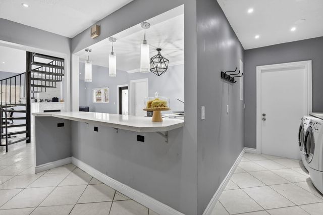 6500 SW 13th Street, Plantation, FL 33317