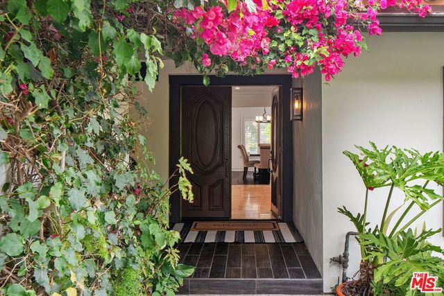2626 Basil Lane, Los Angeles, CA 90077