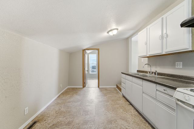 505 S 6th Street, Marshalltown, IA 50158