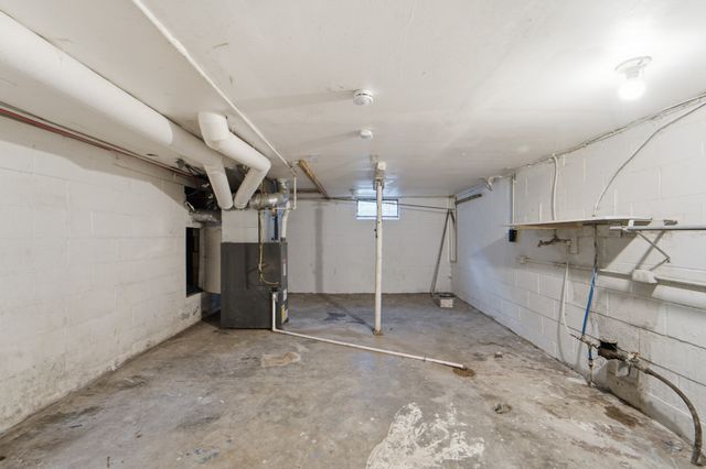 505 S 6th Street, Marshalltown, IA 50158