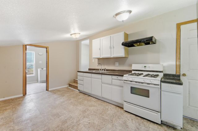 505 S 6th Street, Marshalltown, IA 50158