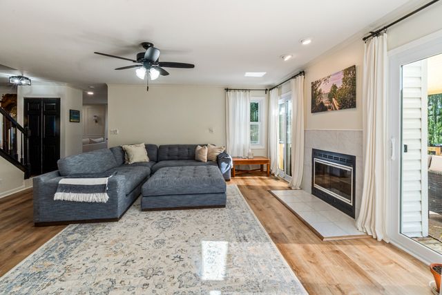 1251 Saddle Ridge Trail, Cary, IL 60013