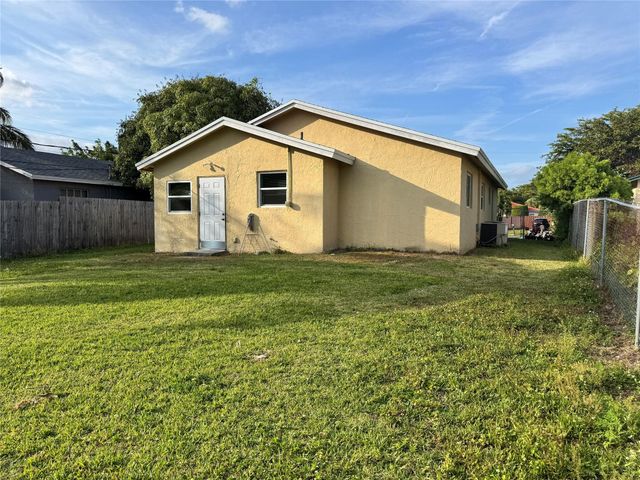 232 NW 9th Street, Pompano Beach, FL 33060