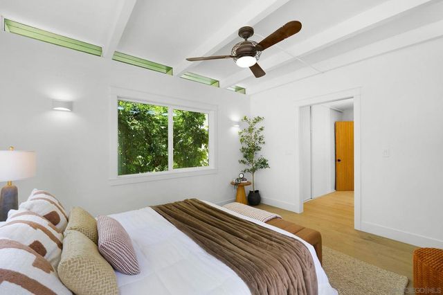 308 10 Glenmont Dr, Solana Beach, CA 92075