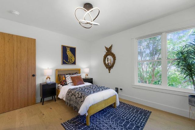 308 10 Glenmont Dr, Solana Beach, CA 92075