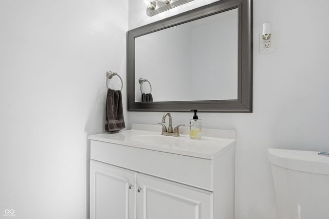 7805 N Alton Avenue, Indianapolis, IN 46268