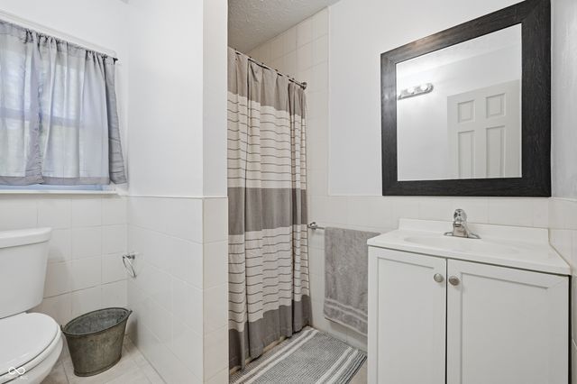 7805 N Alton Avenue, Indianapolis, IN 46268