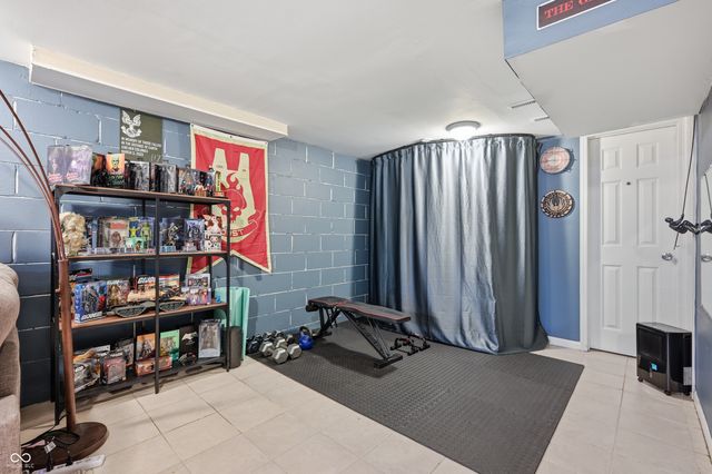 7805 N Alton Avenue, Indianapolis, IN 46268