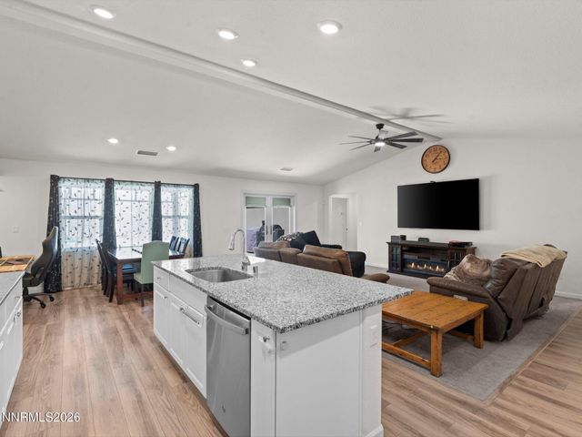 430 Sabino Canyon Road, Dayton, NV 89403