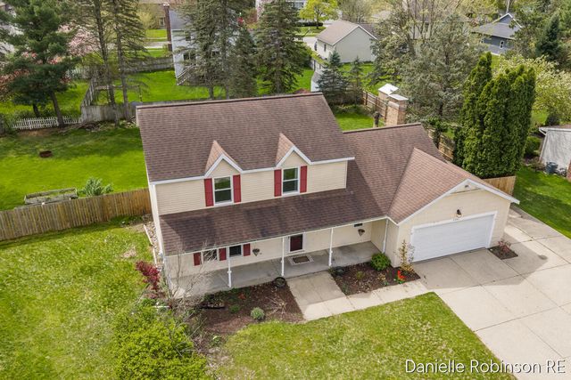 3460 Sunnyhill Street NE, Rockford, MI 49341