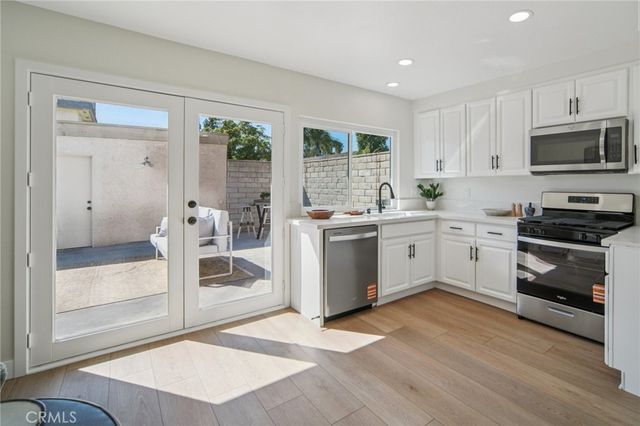 936 S Pearwood, Anaheim, CA 92806