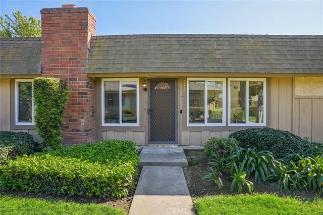 936 S Pearwood, Anaheim, CA 92806