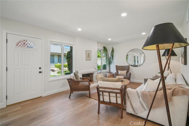 936 S Pearwood, Anaheim, CA 92806